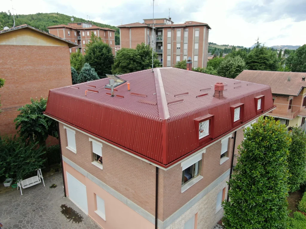 Nuova copertura realizzata da P.S. Lattoneria a Sassuolo